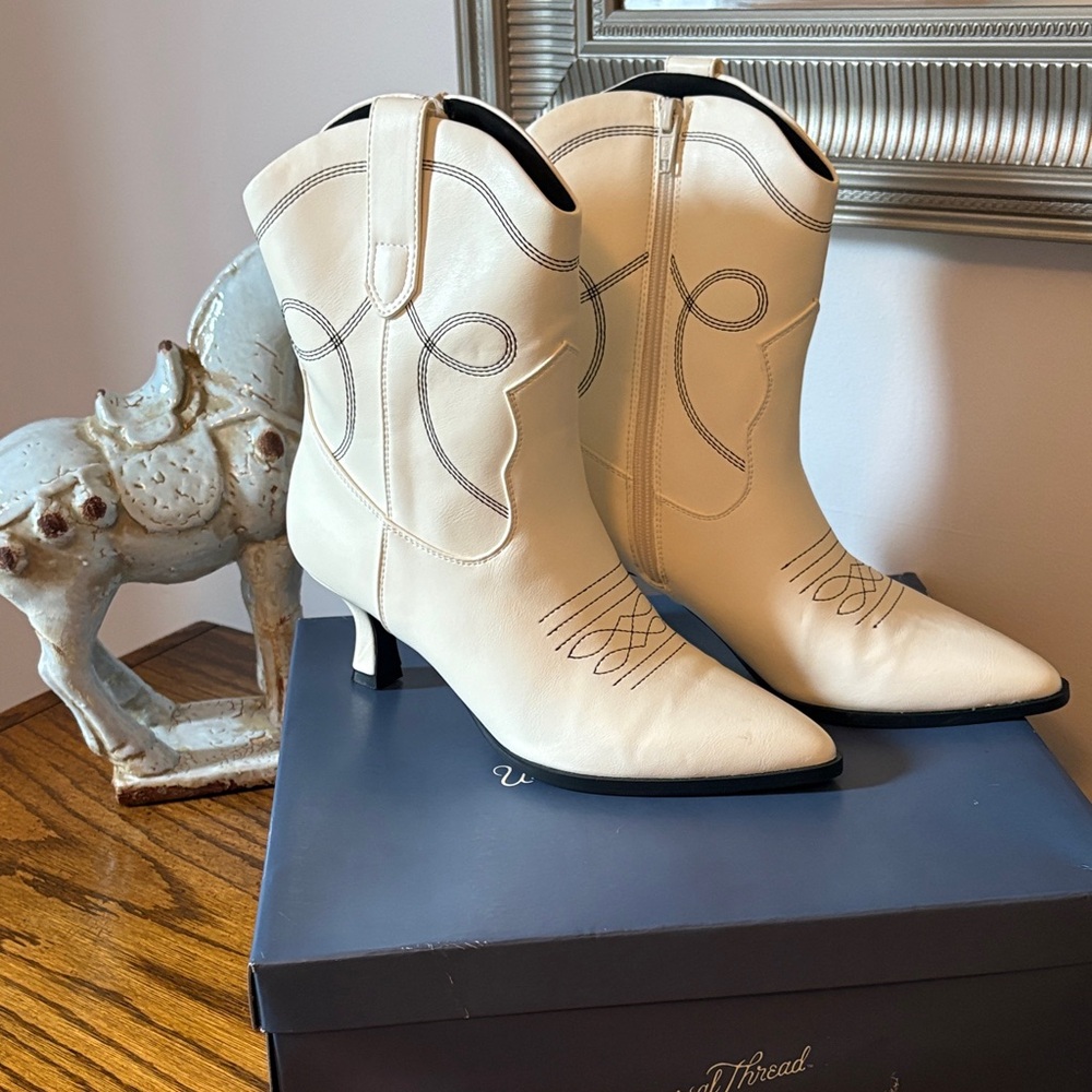 Universal Thread Ivory Heeled Boots